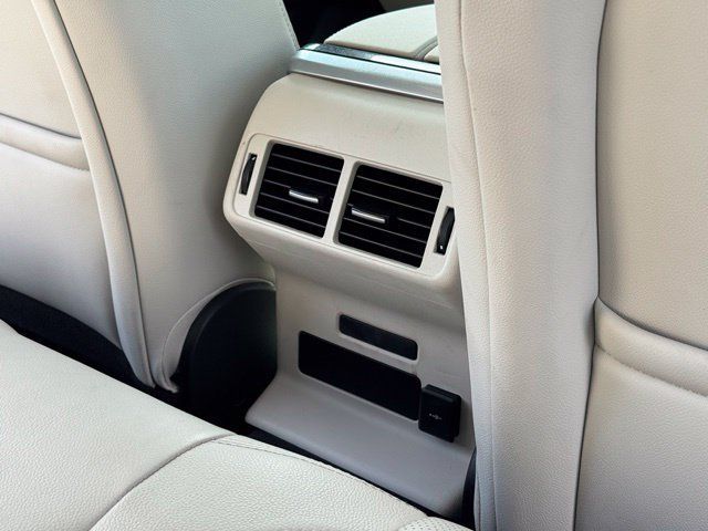 Used 2023 Land Rover Range Rover Velar S AWD/4WD image 19