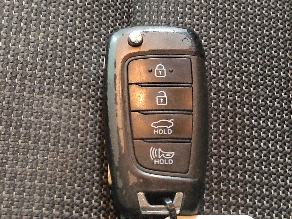 Used 2022 Hyundai Accent SEL FWD image 32