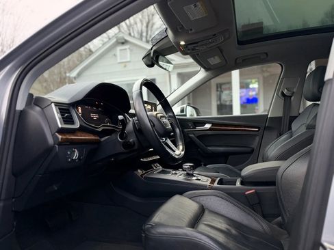 Used 2018 Audi Q5 2.0T Premium Plus w/ Premium Plus Package AWD/4WD image 10