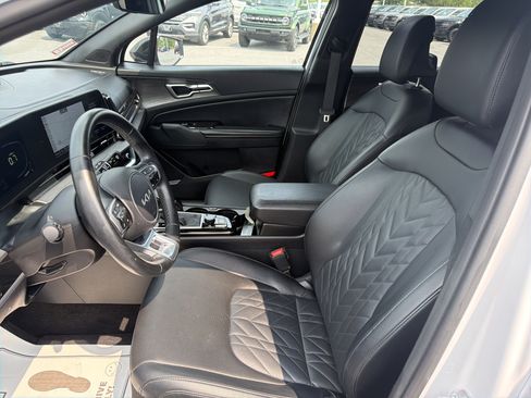 Used 2023 Kia Sportage X-Line w/ X-Line Premium Package AWD/4WD image 16