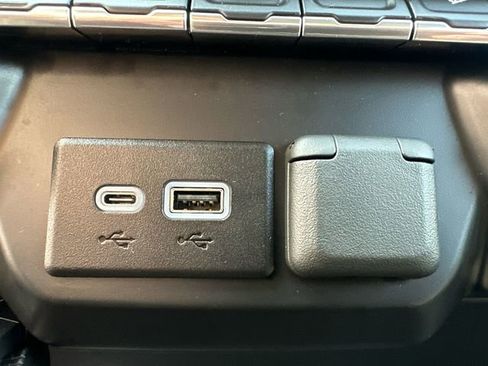 Used 2024 Chevrolet Silverado 2500 Custom w/ Custom Convenience Package image 34