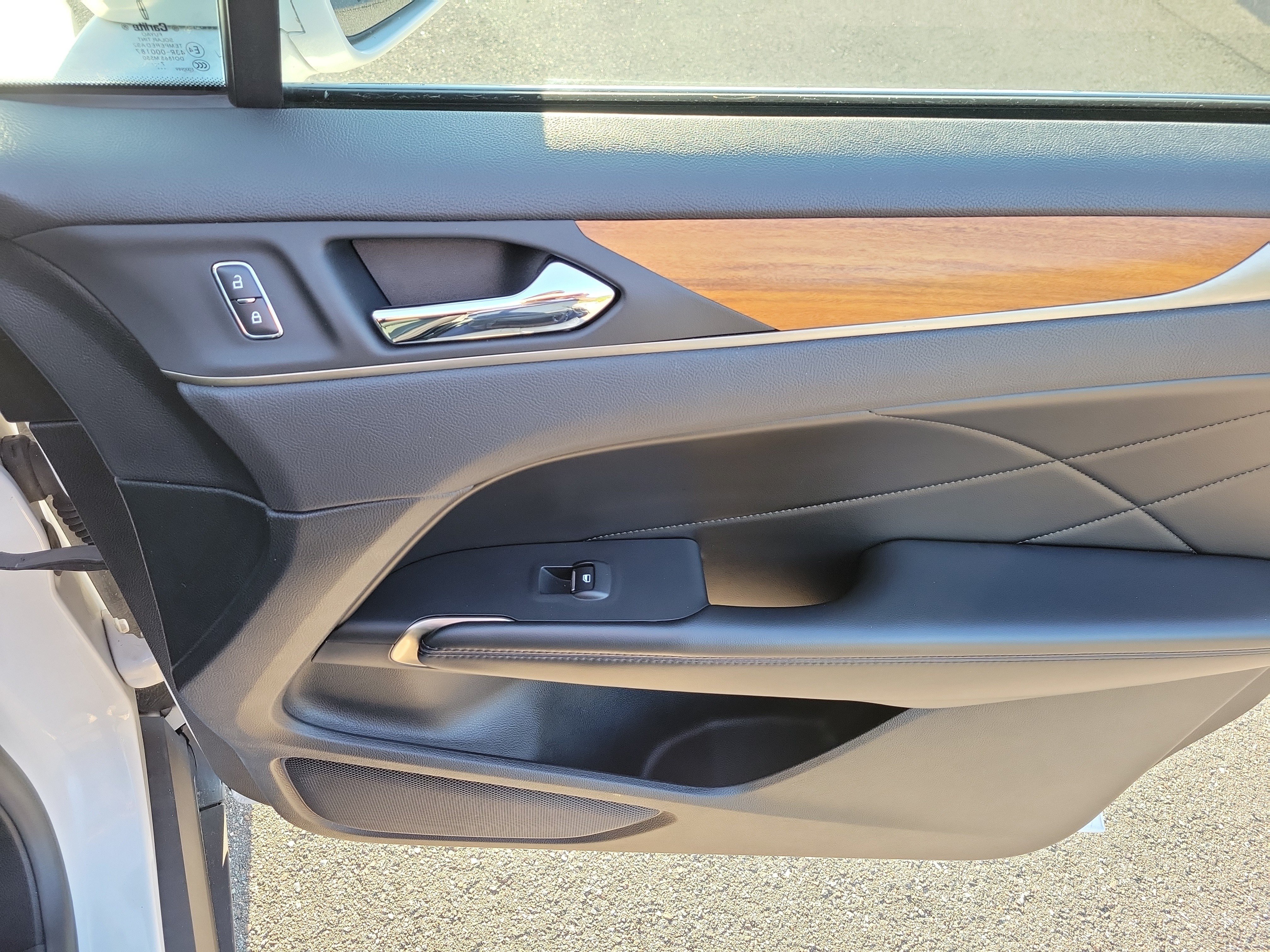 Used 2018 Lincoln MKC Reserve AWD/4WD image 9