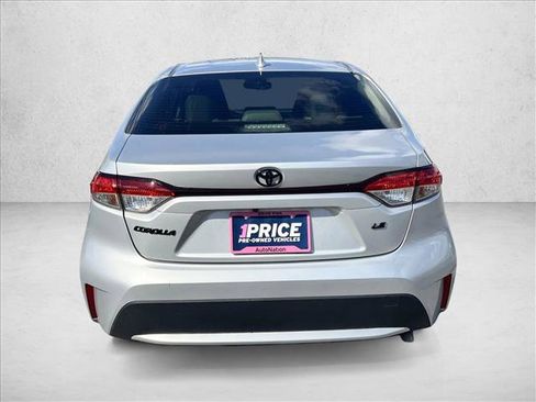 Certified 2022 Toyota Corolla LE image 6