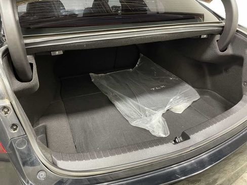 Used 2018 Acura TLX V6 SH-AWD w/ Technology Pkg image 14