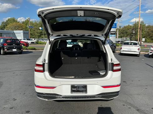 Used 2025 Genesis GV80 2.5T image 11