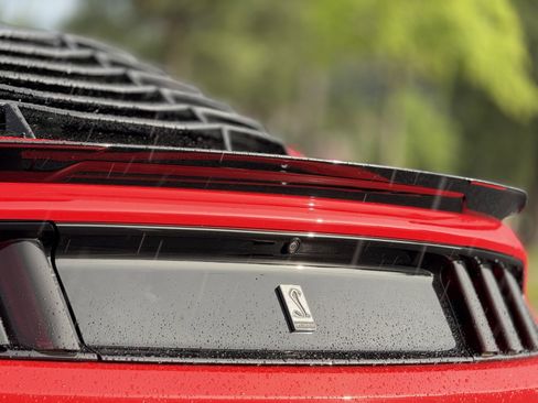 Used 2016 Ford Mustang Shelby GT350 w/ Track Package image 16