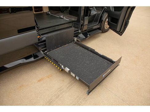 Used 2022 Mercedes-Benz Sprinter 3500 image 8
