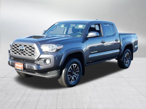 Certified 2022 Toyota Tacoma TRD Sport image 3