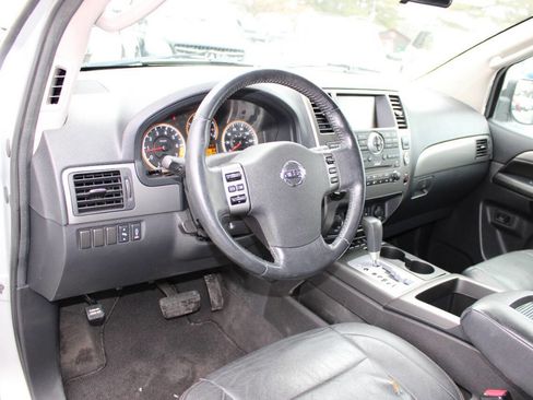 Used 2010 Nissan Armada SE image 13