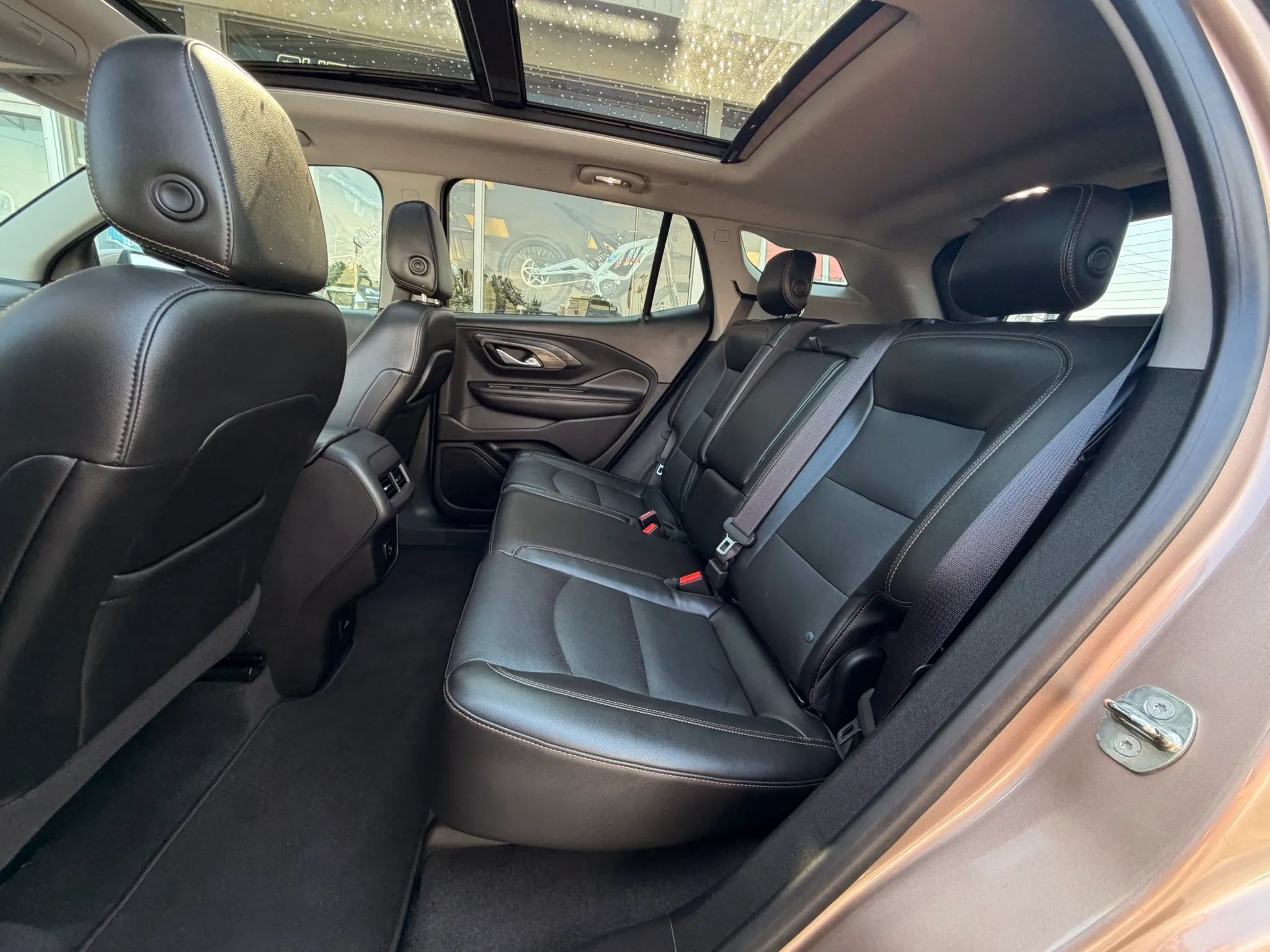 Used 2018 GMC Terrain SLT w/ Preferred Package AWD/4WD image 11