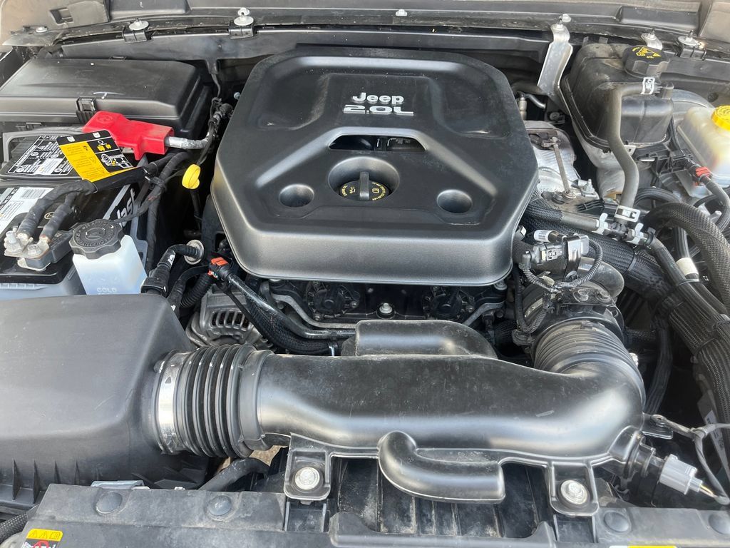 Used 2023 Jeep Wrangler Unlimited Sport AWD/4WD image 21