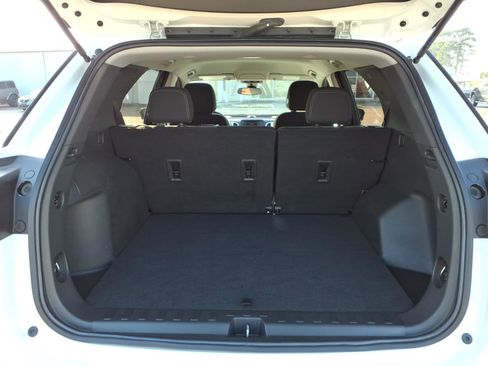 Used 2021 Chevrolet Equinox LS image 5