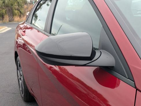 Used 2025 Hyundai Elantra Sport image 9