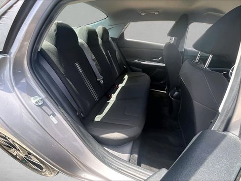 Used 2022 Hyundai Elantra SEL w/ Cargo Package FWD image 29