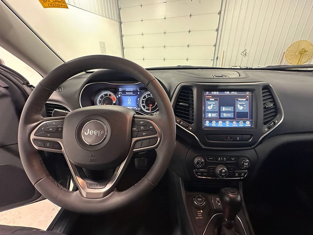 Used 2022 Jeep Cherokee Latitude Lux AWD/4WD image 38