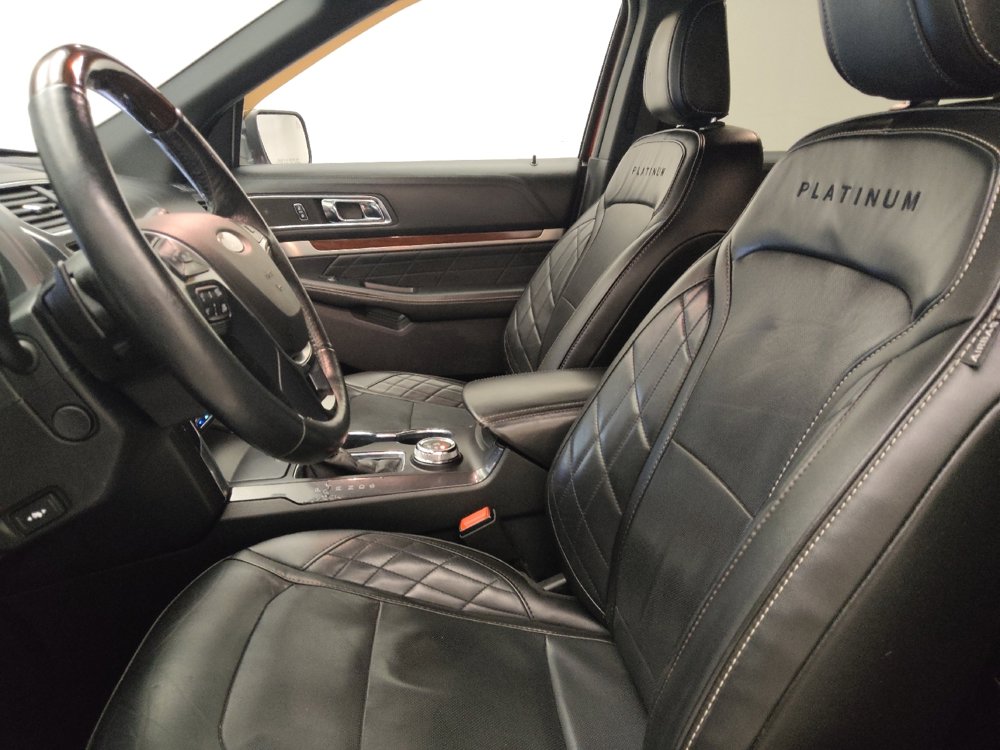 Used 2018 Ford Explorer Platinum AWD/4WD image 17