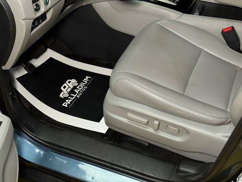 Used 2016 Honda Pilot Touring image 42