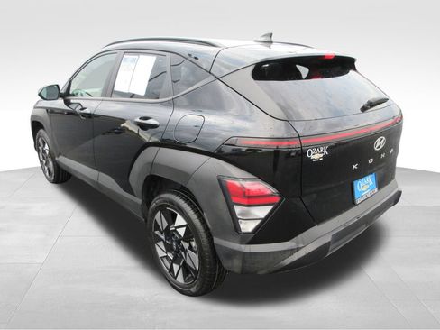 Used 2025 Hyundai Kona SEL AWD/4WD image 3