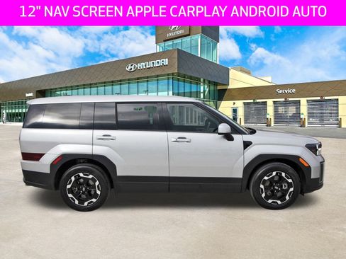 Used 2025 Hyundai Santa Fe SE image 4