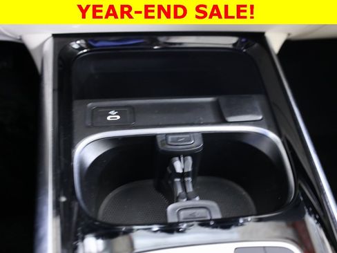 Used 2025 Mercedes-Benz GLA 250 4MATIC image 24