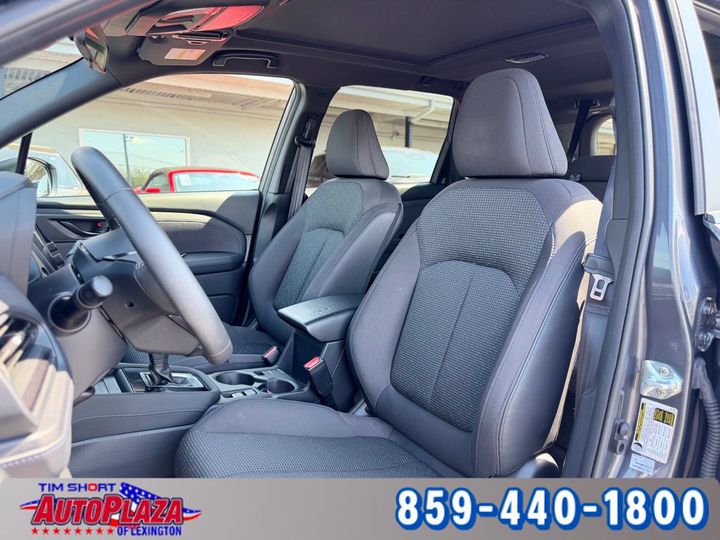 Used 2025 Subaru Forester Premium AWD/4WD image 25