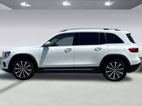 Used 2023 Mercedes-Benz GLB 250 4MATIC image 2