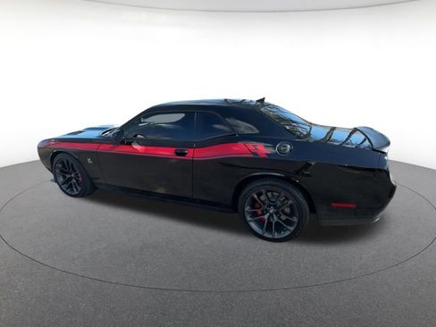 Used 2021 Dodge Challenger R/T Scat Pack RWD image 10
