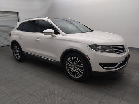 Used 2017 Lincoln MKX Reserve w/ Driver Assistance Package FWD image 11