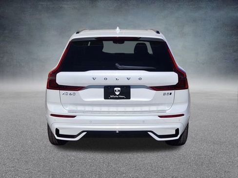 New 2026 Volvo XC60 B5 Plus w/ Climate Package image 6