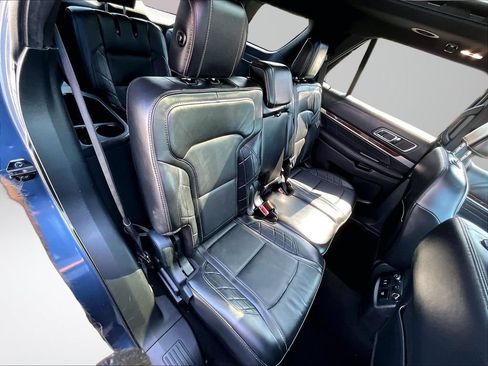 Used 2019 Ford Explorer Platinum AWD/4WD image 28