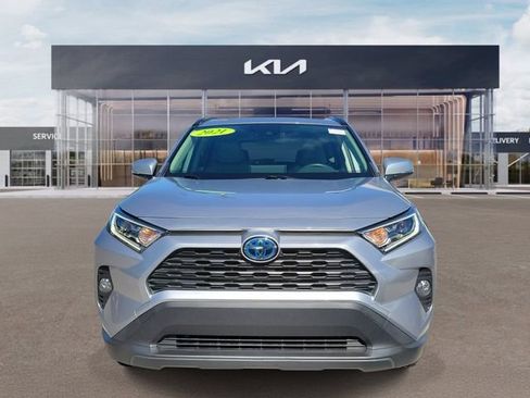 Used 2021 Toyota RAV4 XLE Premium AWD/4WD image 2