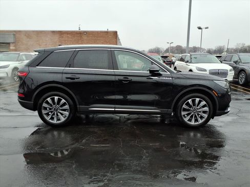 Certified 2022 Lincoln Corsair Reserve w/ Elements Package image 8