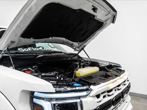 Used 2024 Ford F150 Lariat w/ FX4 Off-Road Package image 43