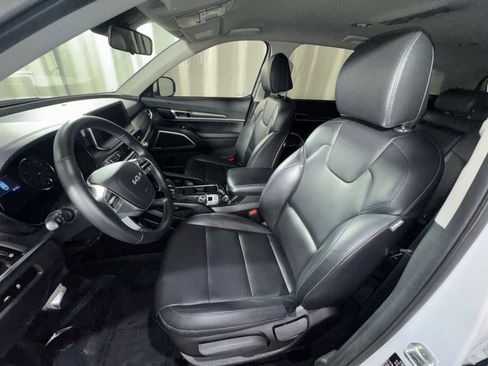 Used 2022 Kia Telluride LX AWD/4WD image 25
