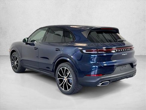 Used 2026 Porsche Cayenne AWD/4WD image 3