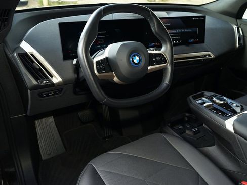 Used 2024 BMW iX xDrive50 w/ Premium Package image 8