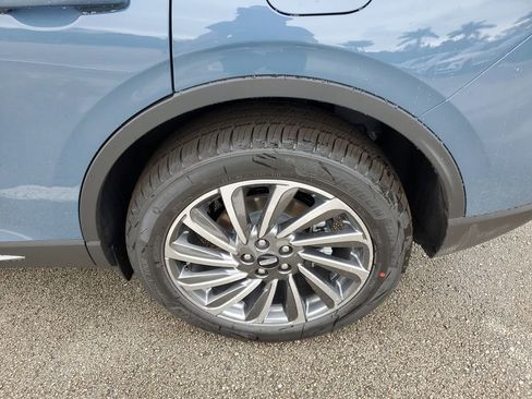 New 2026 Lincoln Corsair Reserve image 8