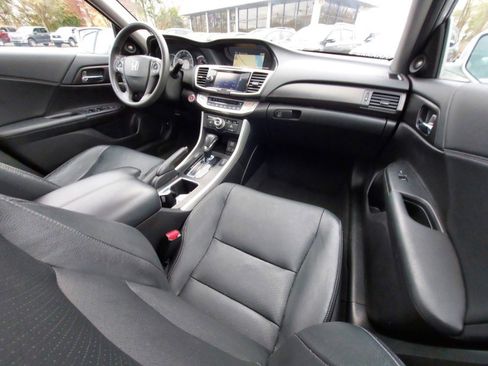 Used 2015 Honda Accord EX-L image 11