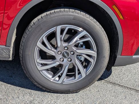 Used 2025 Lincoln Corsair FWD w/ Equipment Group 101A image 13