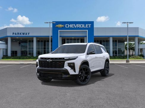 New 2026 Chevrolet Traverse RS w/ LPO, Floor Liner Package image 8