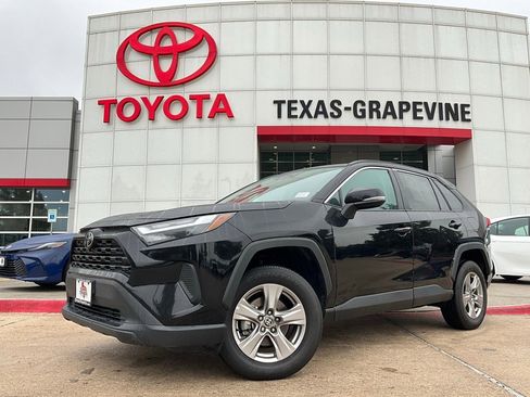 Used 2024 Toyota RAV4 XLE image 2