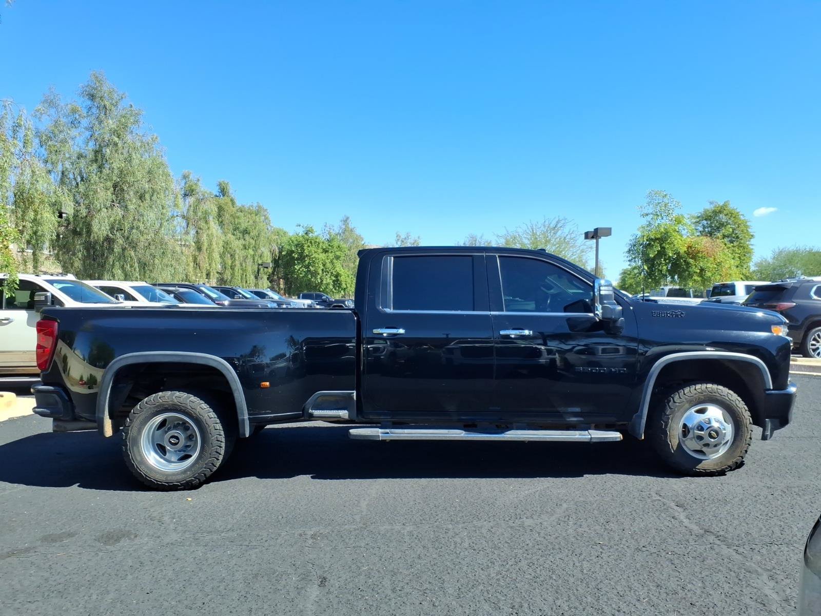 Used 2023 Chevrolet Silverado 3500 High Country AWD/4WD image 4