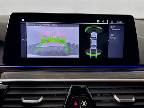 Used 2020 BMW 530i w/ Premium Package RWD image 14