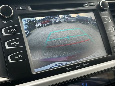 Used 2017 Toyota Highlander SE image 21