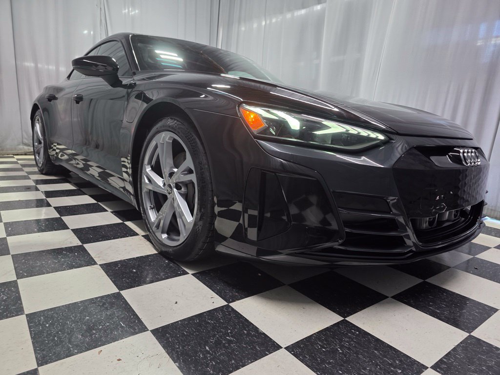Used 2022 Audi e-tron GT Premium Plus AWD/4WD image 18
