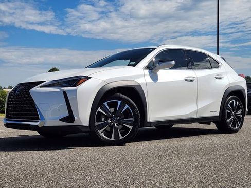 Used 2019 Lexus UX 250h w/ Premium Package image 24