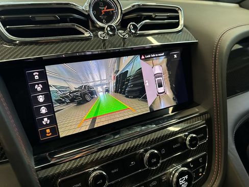 Used 2023 Bentley Bentayga Speed AWD/4WD image 14