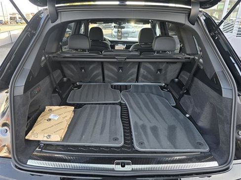 Used 2025 Audi Q7 3.0T Prestige w/ Prestige Package image 14