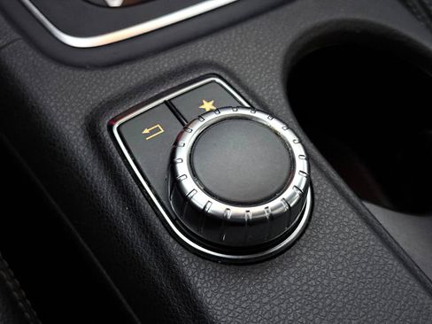 Used 2017 Mercedes-Benz CLA 250 image 36