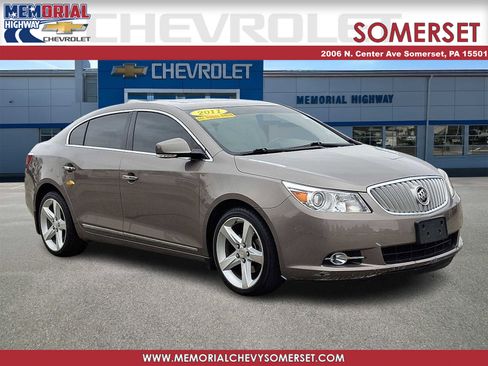 Used 2011 Buick LaCrosse CXL image 1